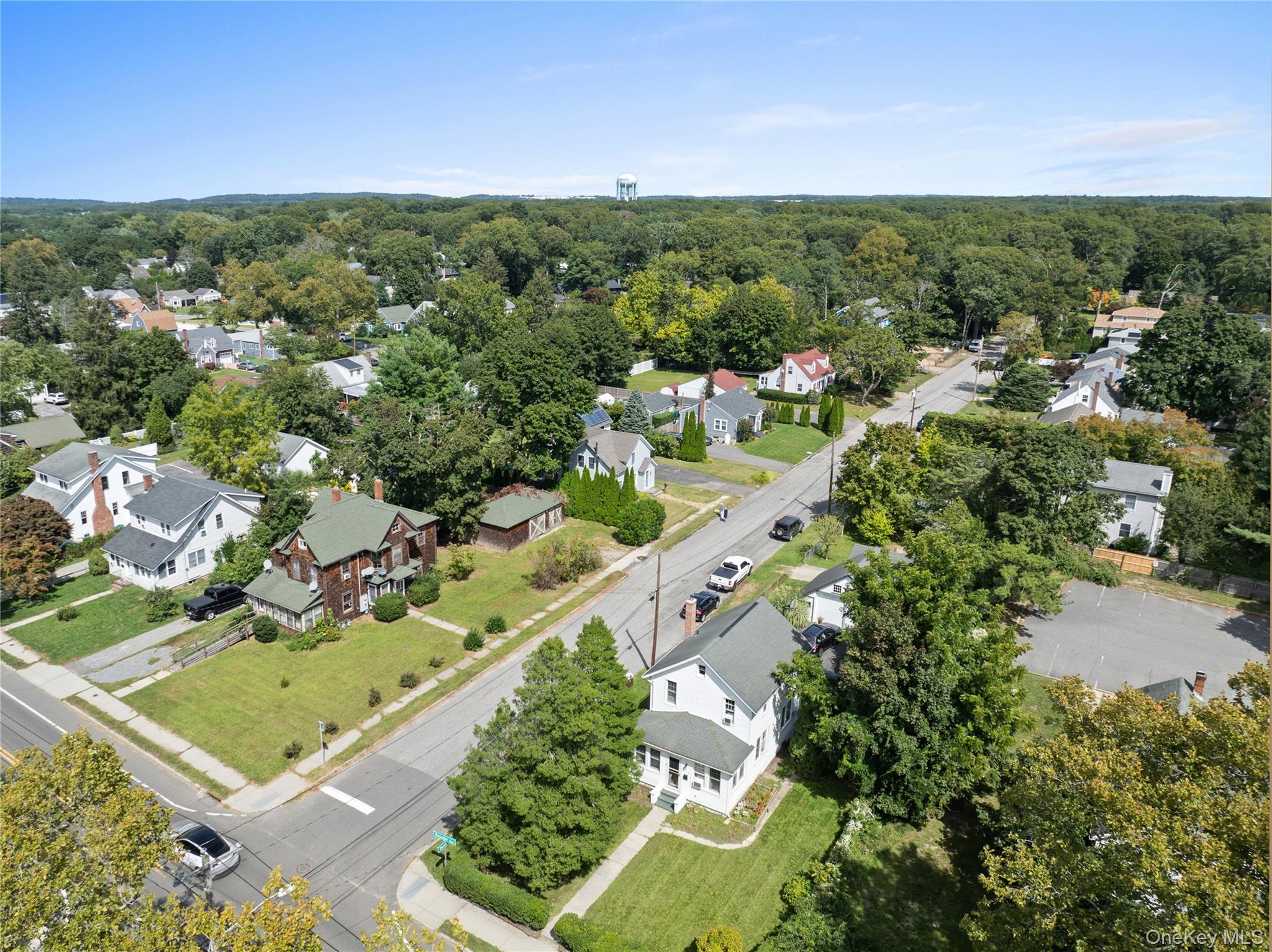 992 Roanoke Avenue – For Sale photo 3