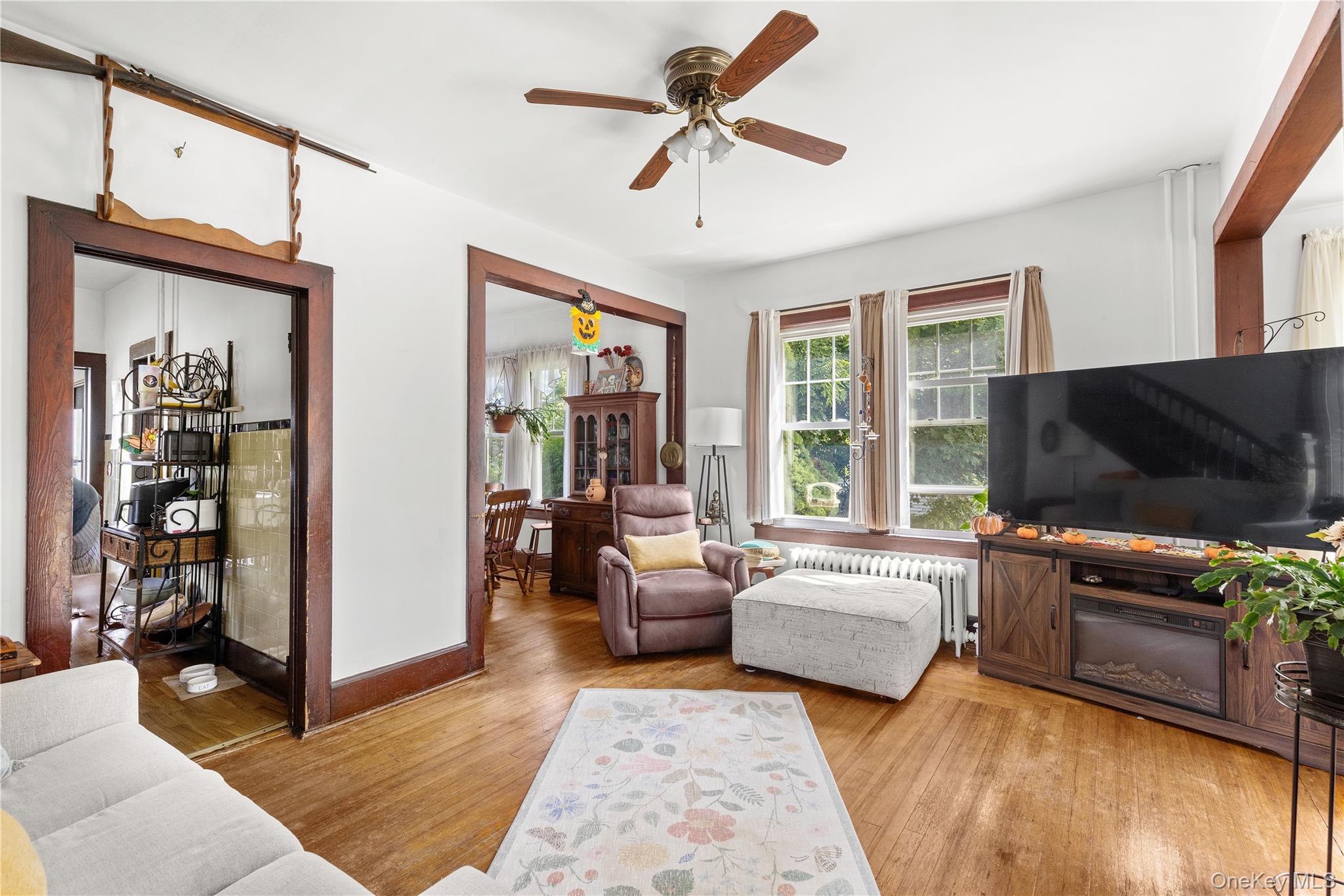 992 Roanoke Avenue – For Sale photo 6