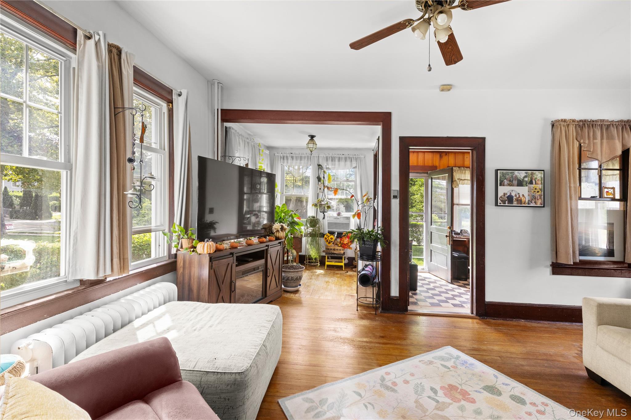 992 Roanoke Avenue – For Sale photo 8
