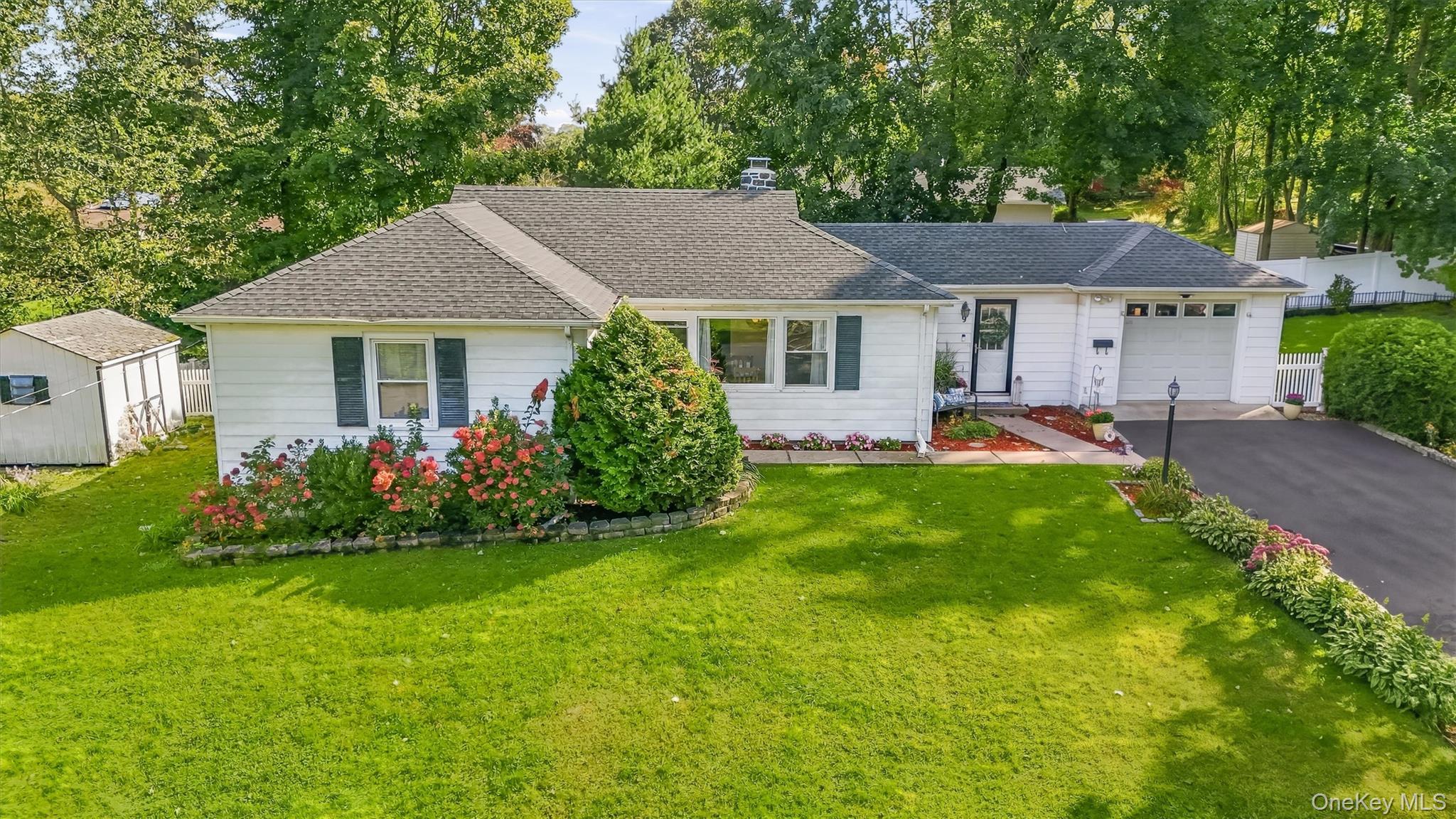 9 Whittier Avenue – For Sale photo 3