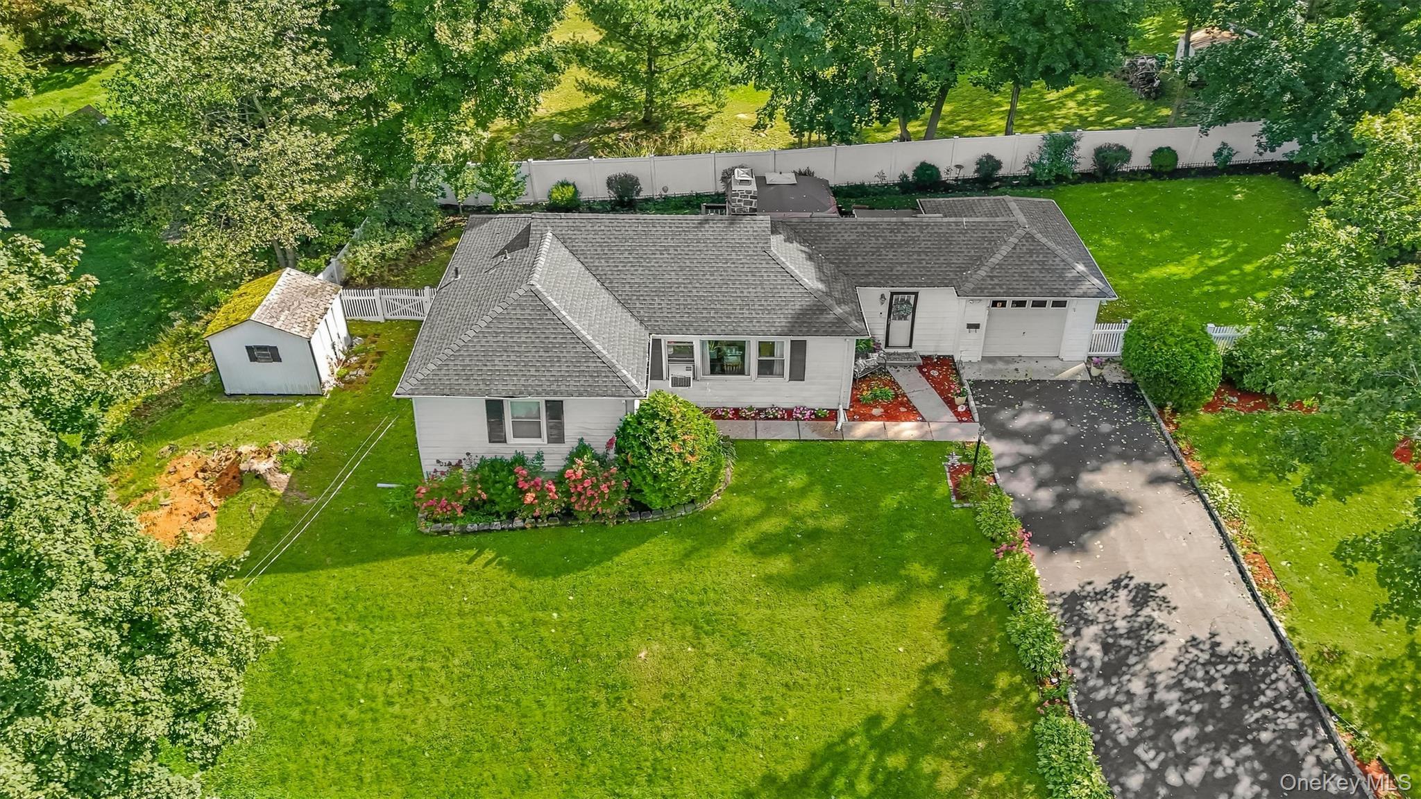 9 Whittier Avenue – For Sale photo 2