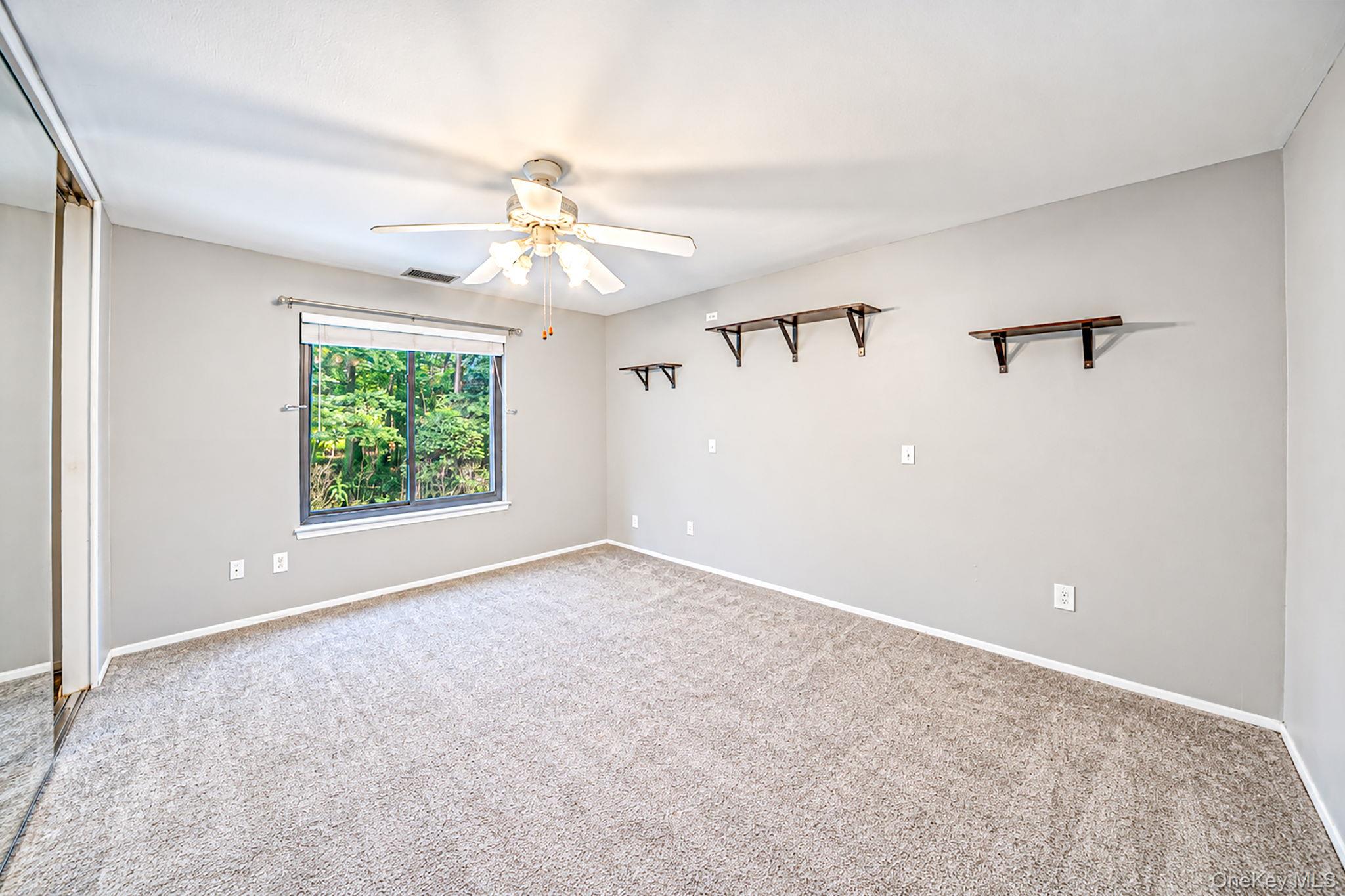 710 Hilltop Court – For Sale photo 15