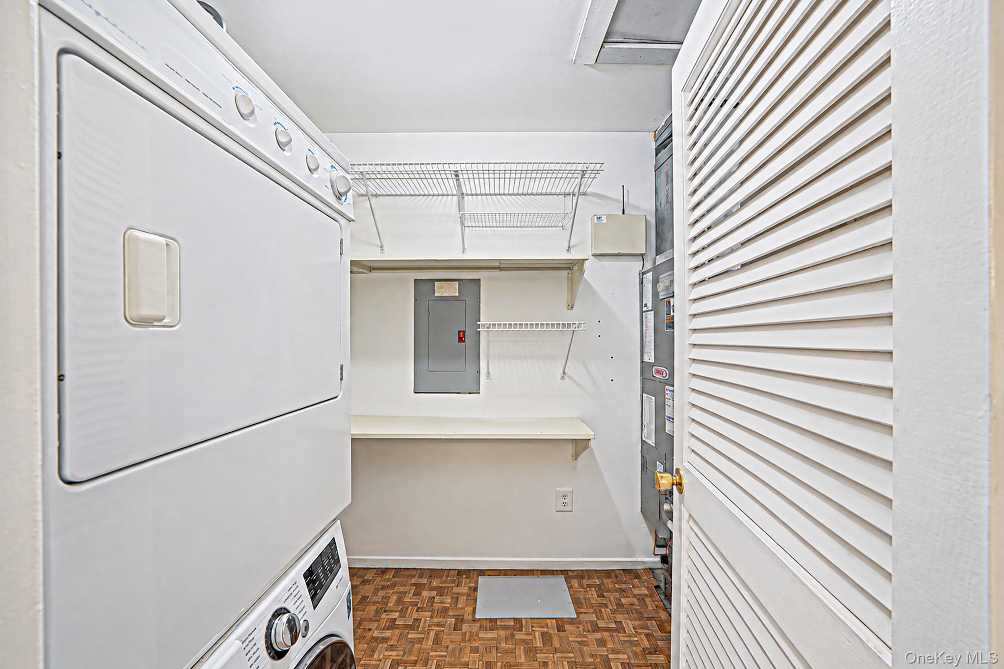 710 Hilltop Court – For Sale photo 21