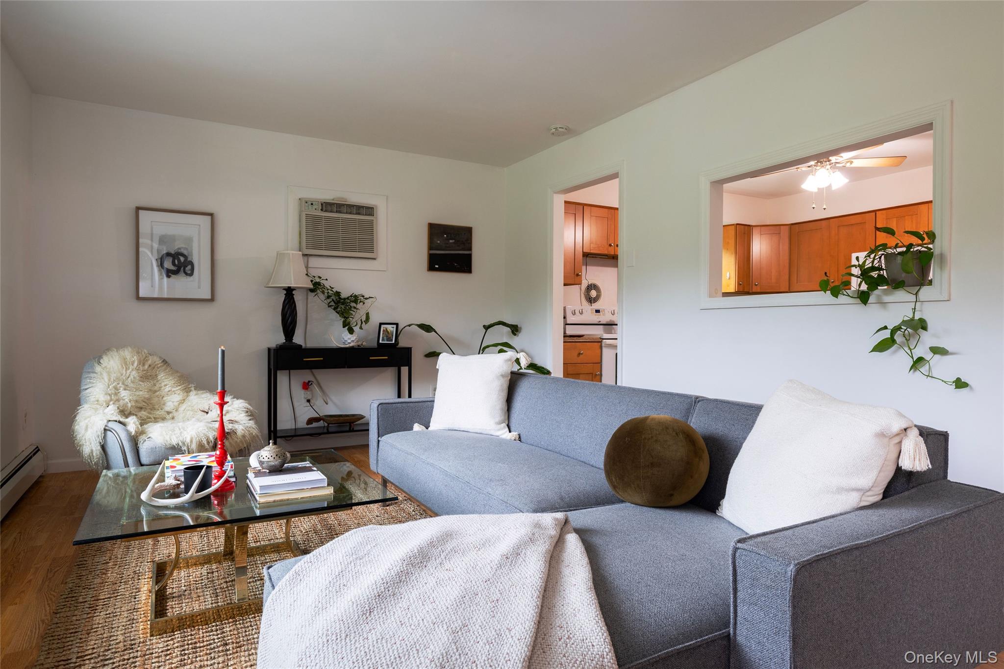 16 Peoples Road – For Sale photo 4