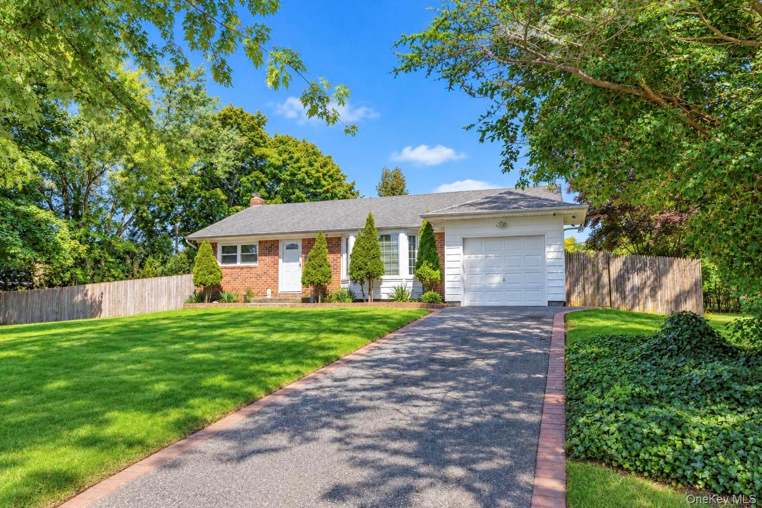 1 Azealia Court – For Sale photo 3