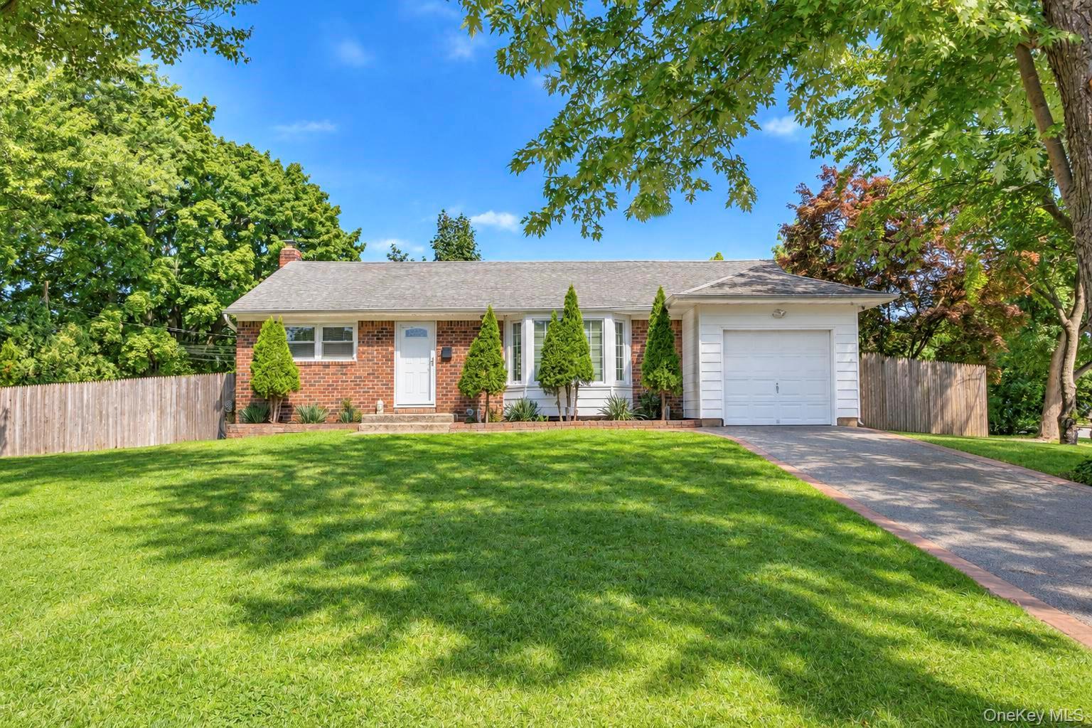 1 Azealia Court – For Sale photo 2