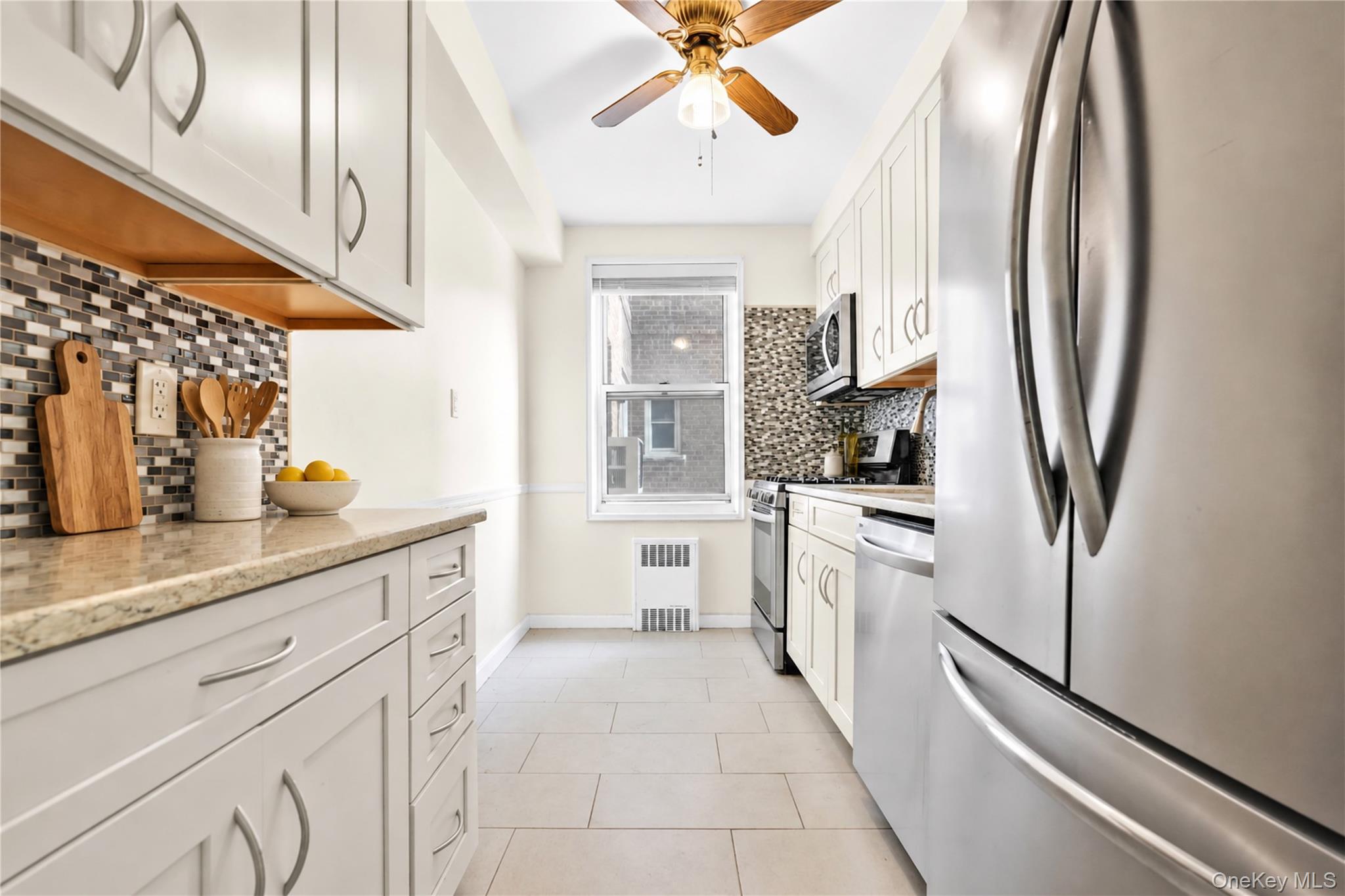 27-10 Parsons Boulevard, Unit 2F photo 15