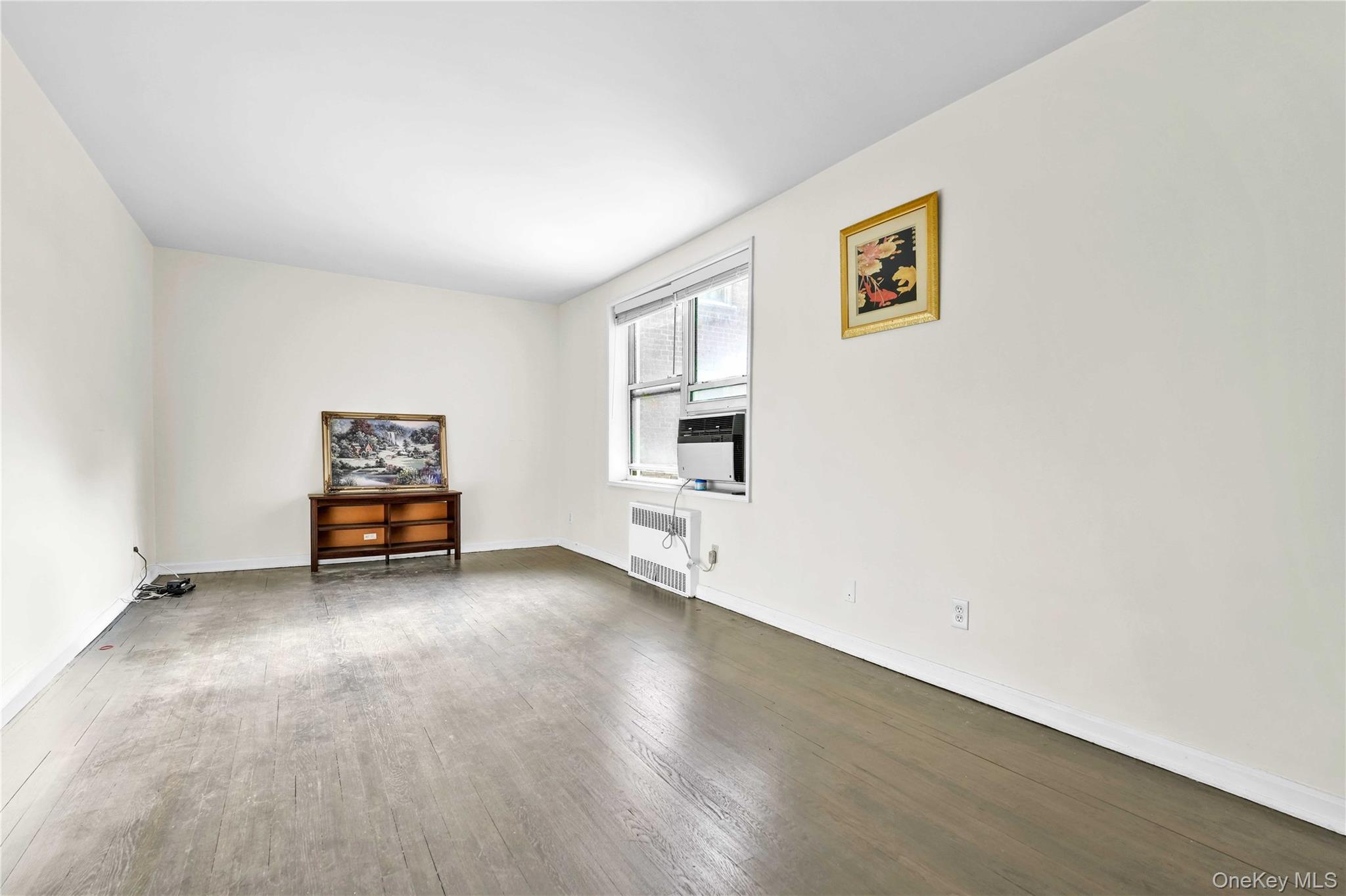 27-10 Parsons Boulevard, Unit 2F photo 5