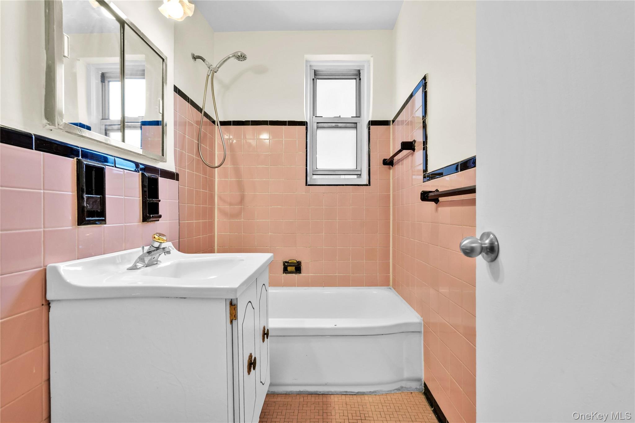 27-10 Parsons Boulevard, Unit 2F photo 19