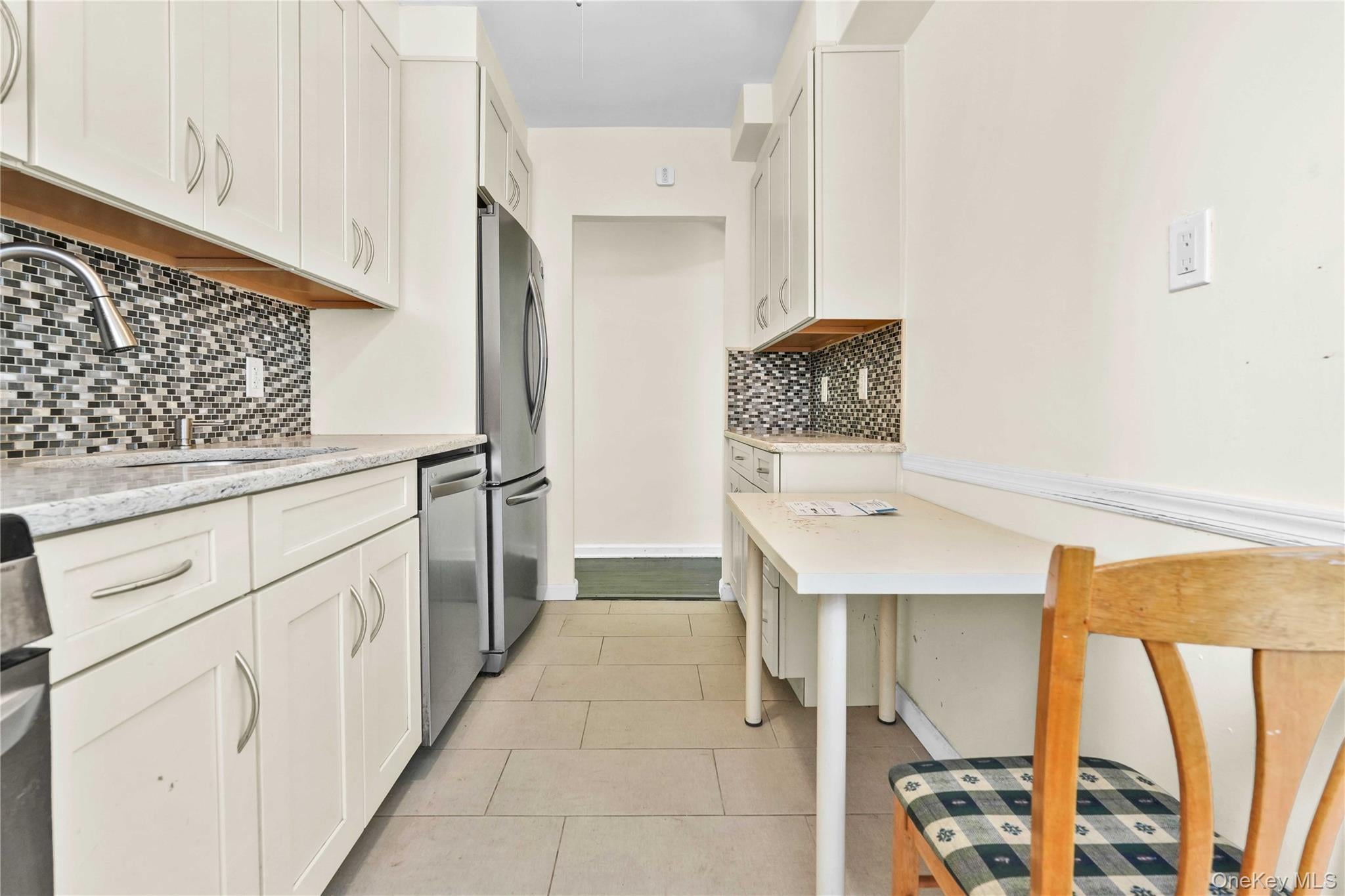 27-10 Parsons Boulevard, Unit 2F photo 17