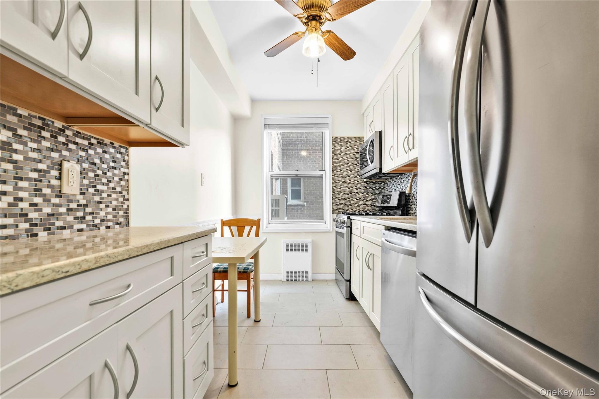 27-10 Parsons Boulevard, Unit 2F photo 16