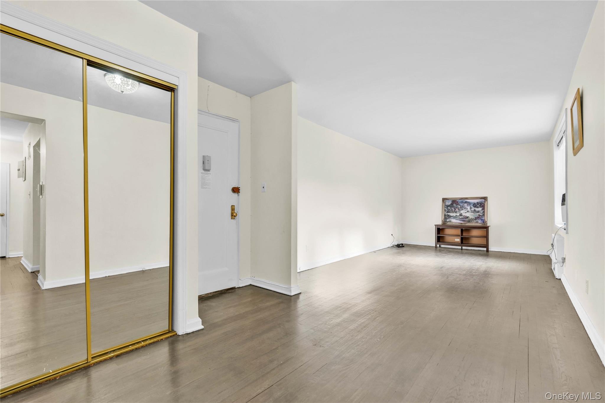 27-10 Parsons Boulevard, Unit 2F photo 6