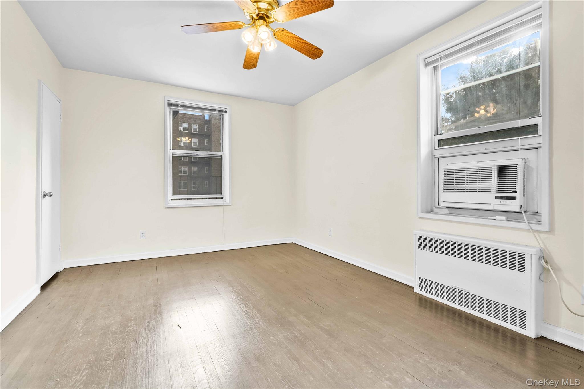 27-10 Parsons Boulevard, Unit 2F photo 14