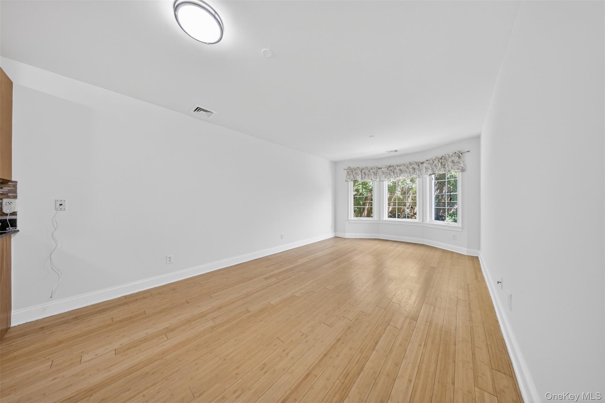 343 Soundview Lane – For Sale photo 19