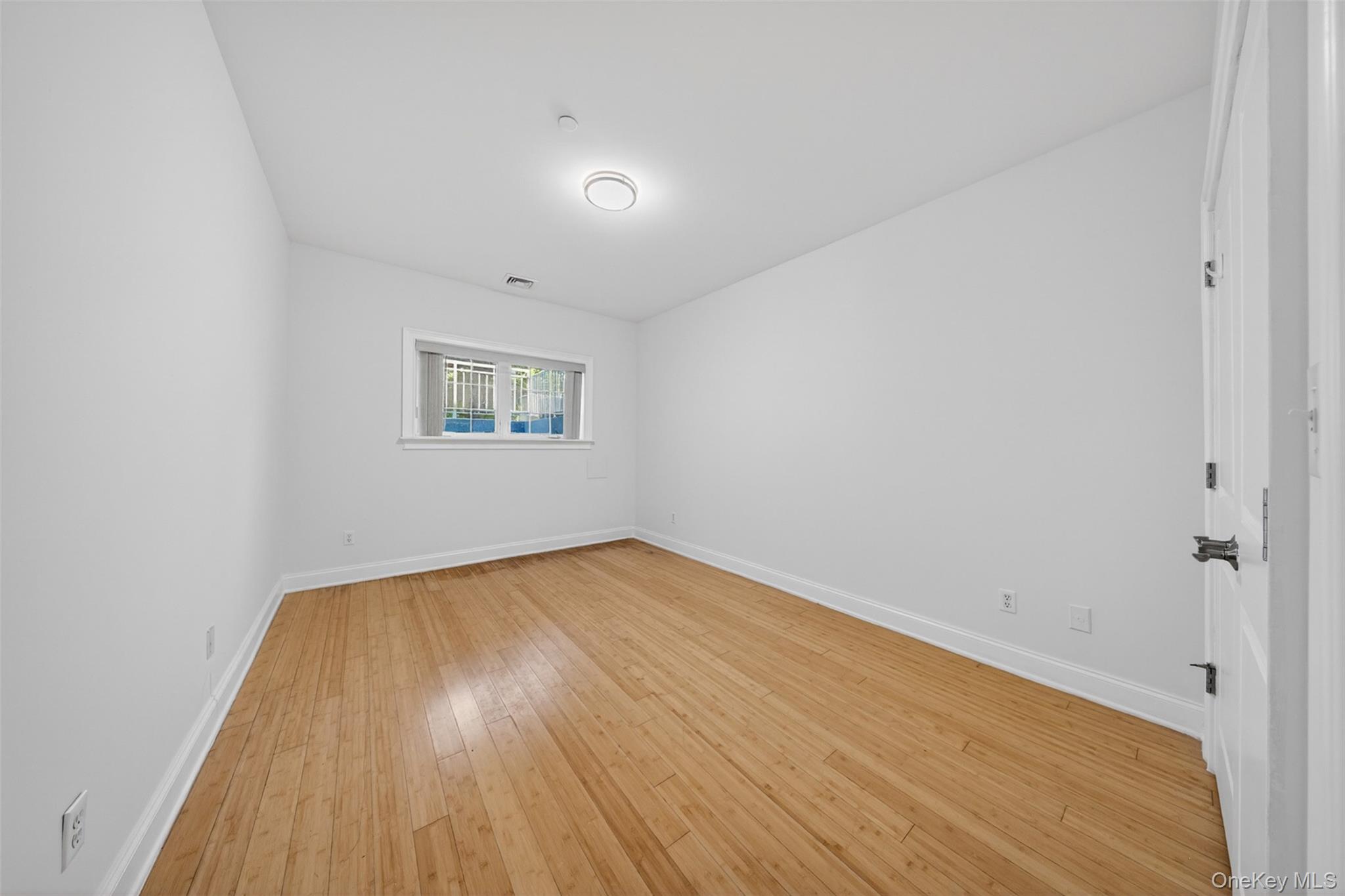 343 Soundview Lane – For Sale photo 11