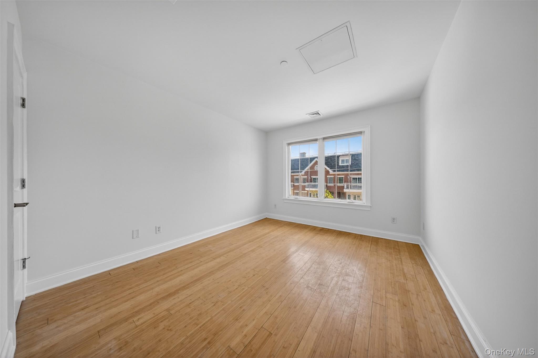 343 Soundview Lane – For Sale photo 40