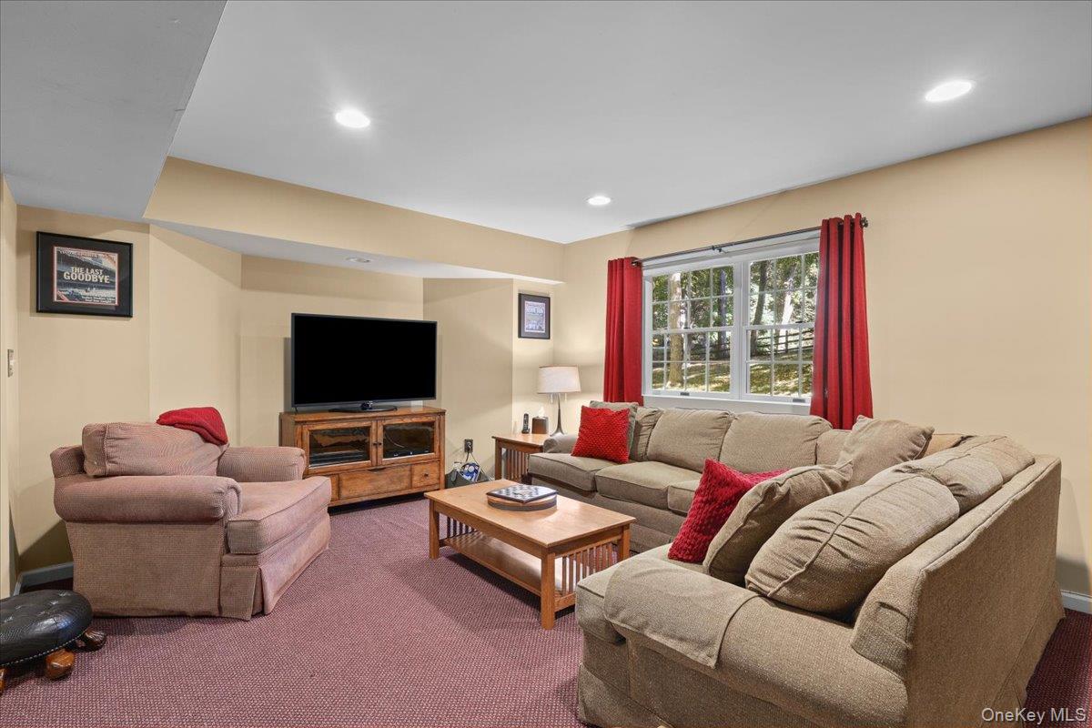 1 Silkman Lane – For Sale photo 21