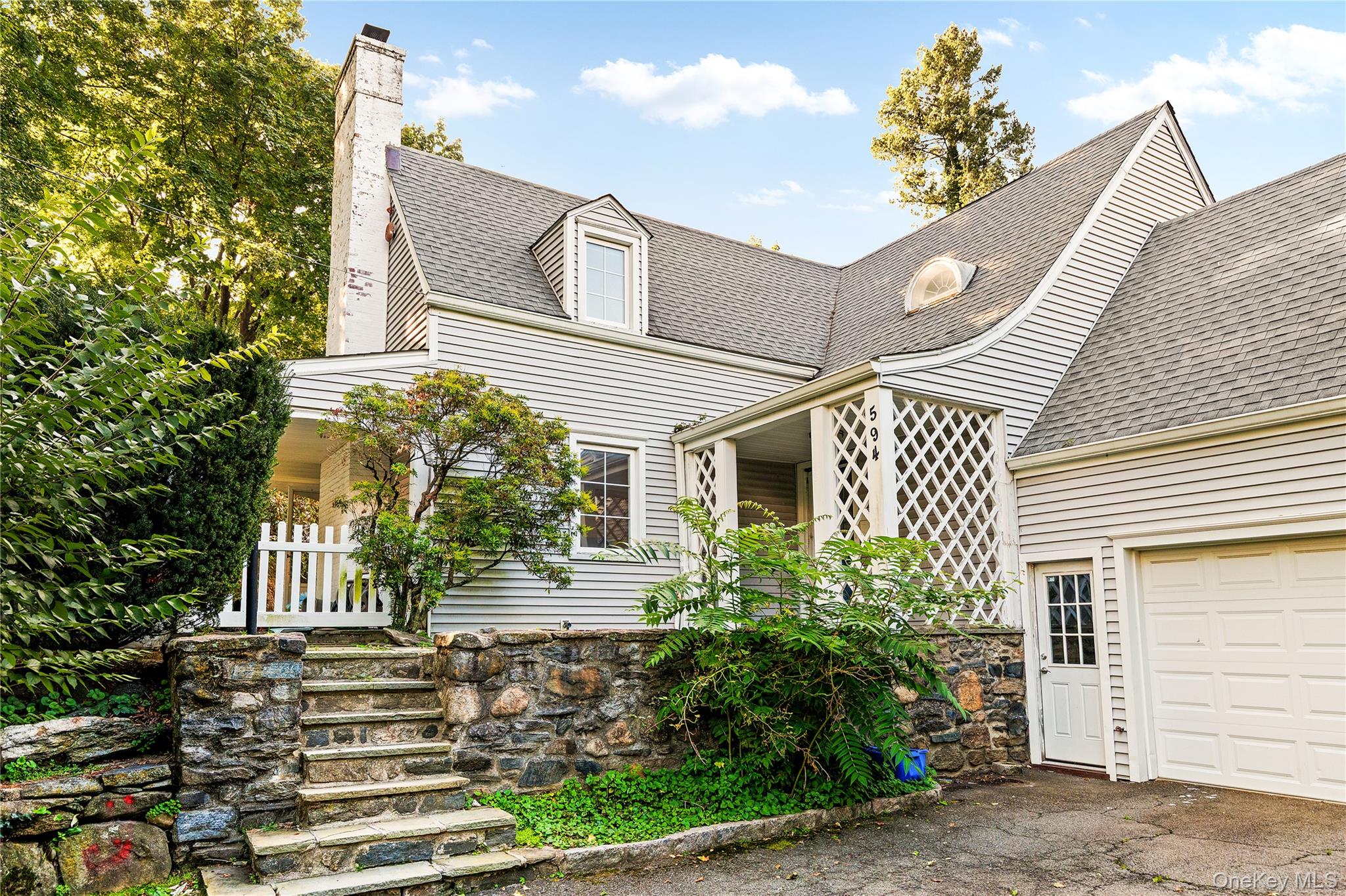 594 Fort Hill Road – For Sale