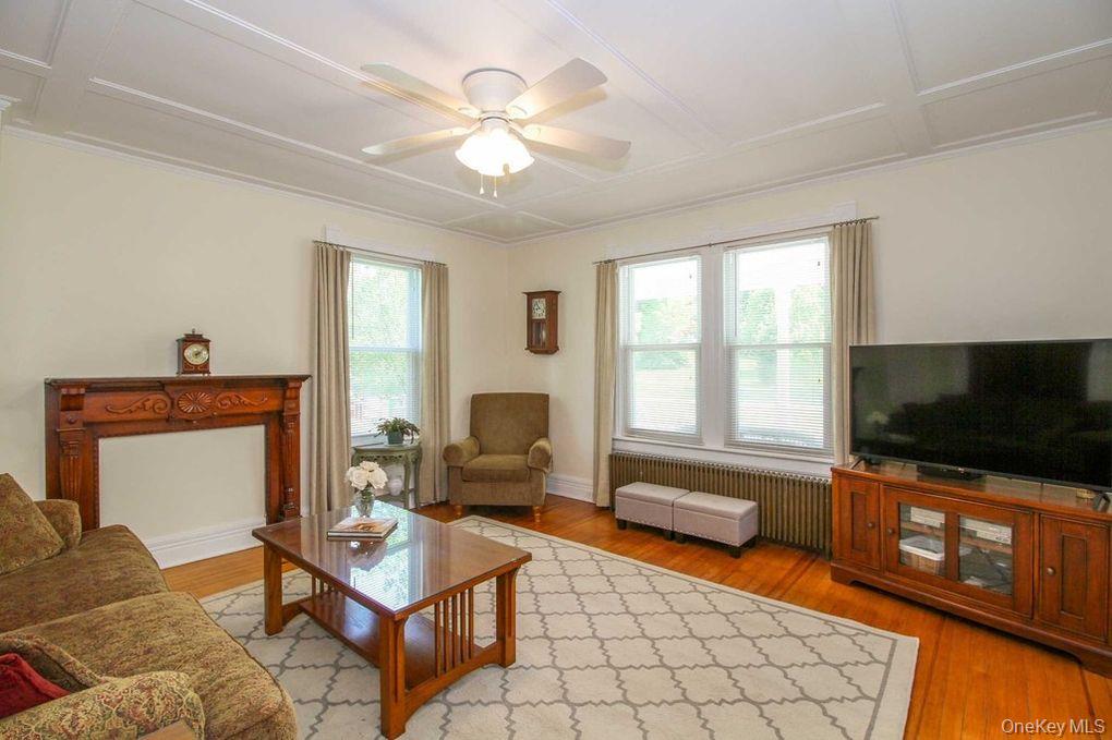 10 Park Street – For Sale photo 9