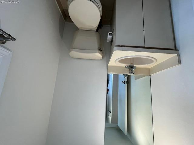 165 Manorhaven Boulevard, Unit G photo 3