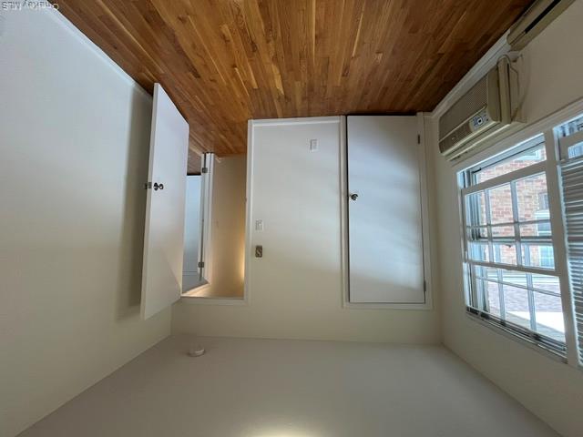 165 Manorhaven Boulevard, Unit G photo 18