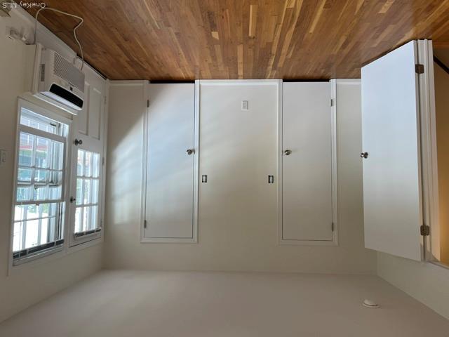 165 Manorhaven Boulevard, Unit G photo 15