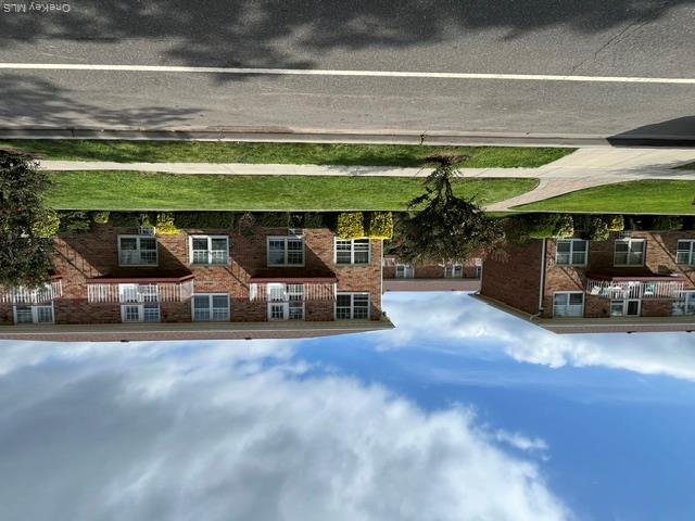 165 Manorhaven Boulevard, Unit G
