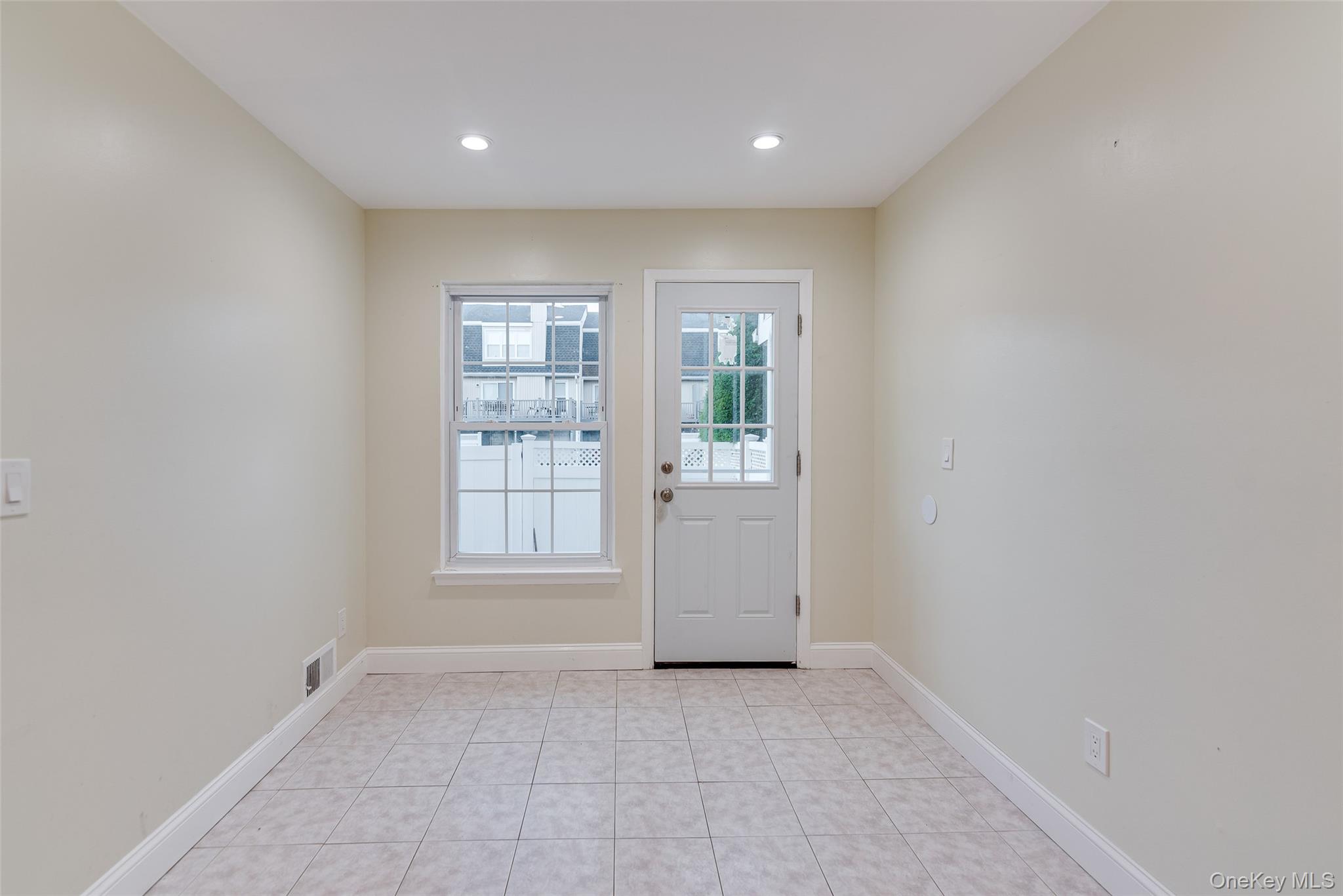 102 Glen Way – For Rent photo 12