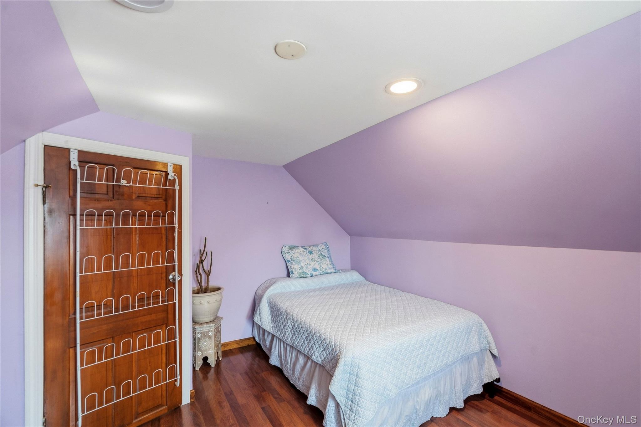 14 Mayfair Lane – For Sale photo 36