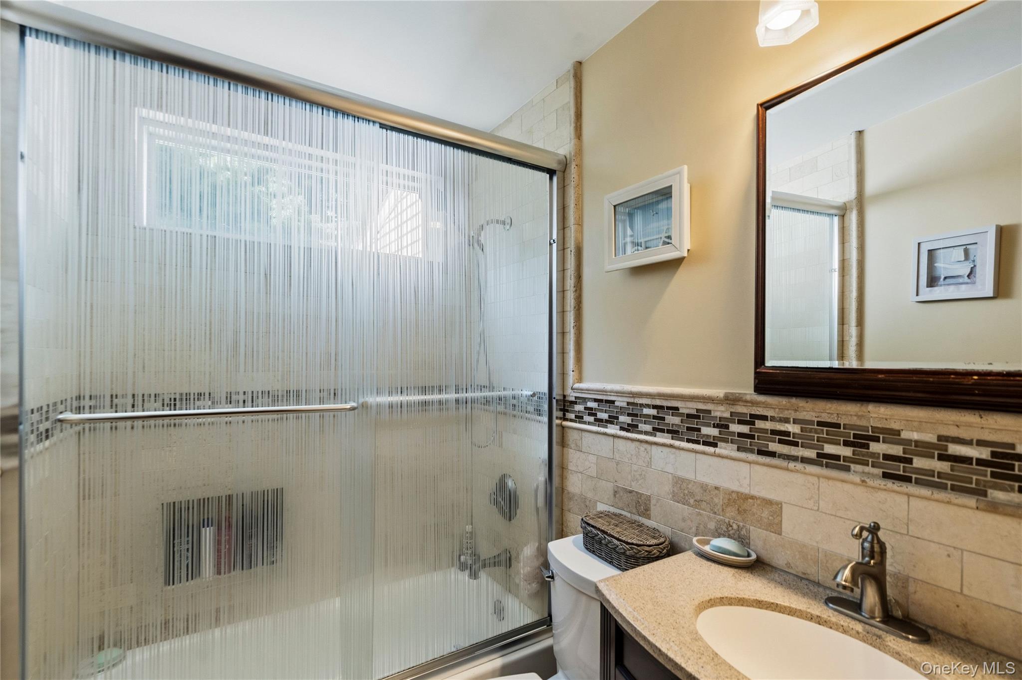 14 Mayfair Lane – For Sale photo 26