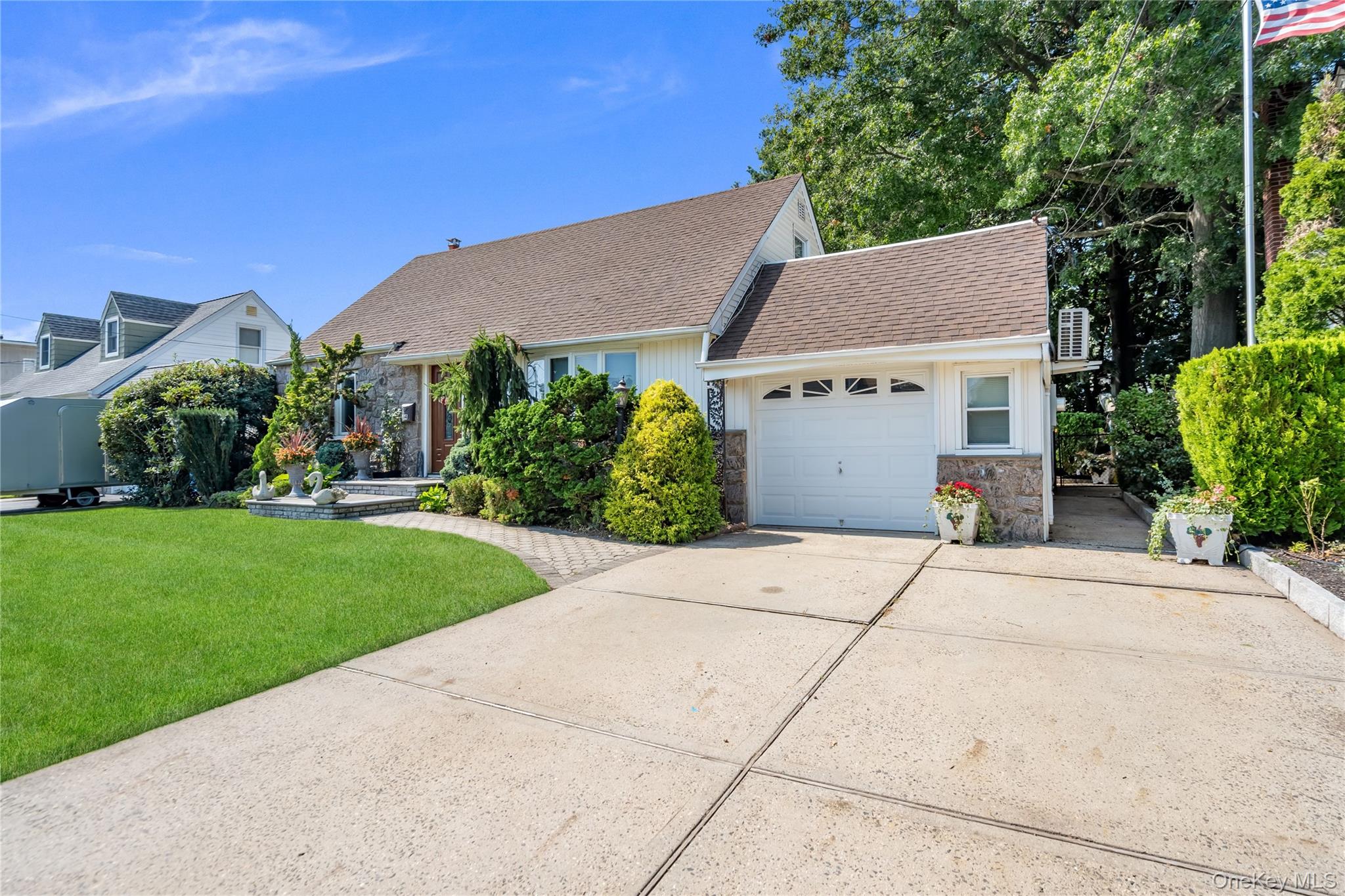 14 Mayfair Lane – For Sale photo 10