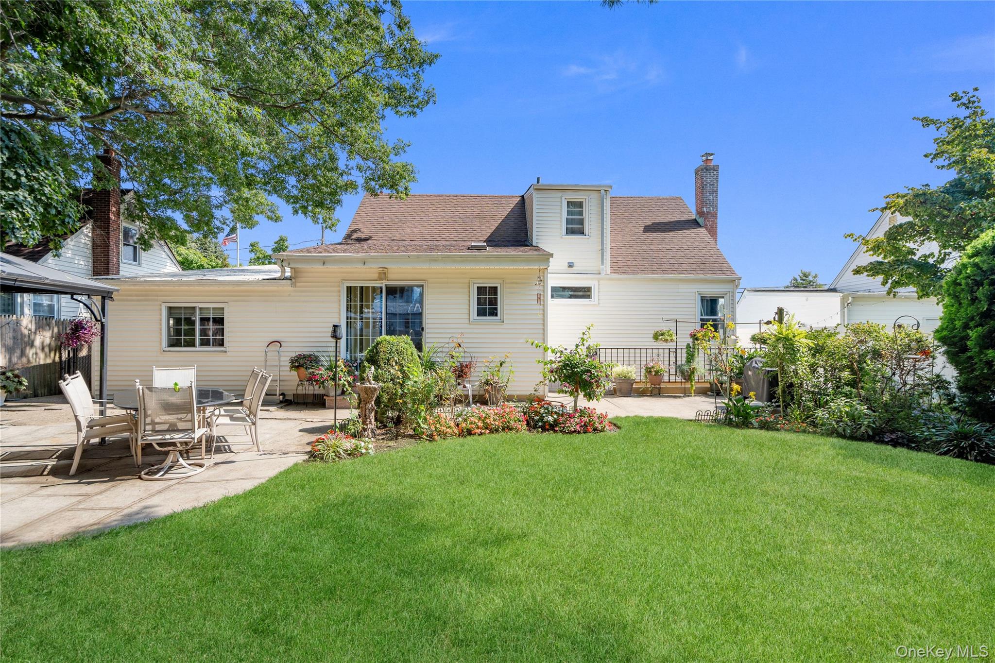 14 Mayfair Lane – For Sale photo 39