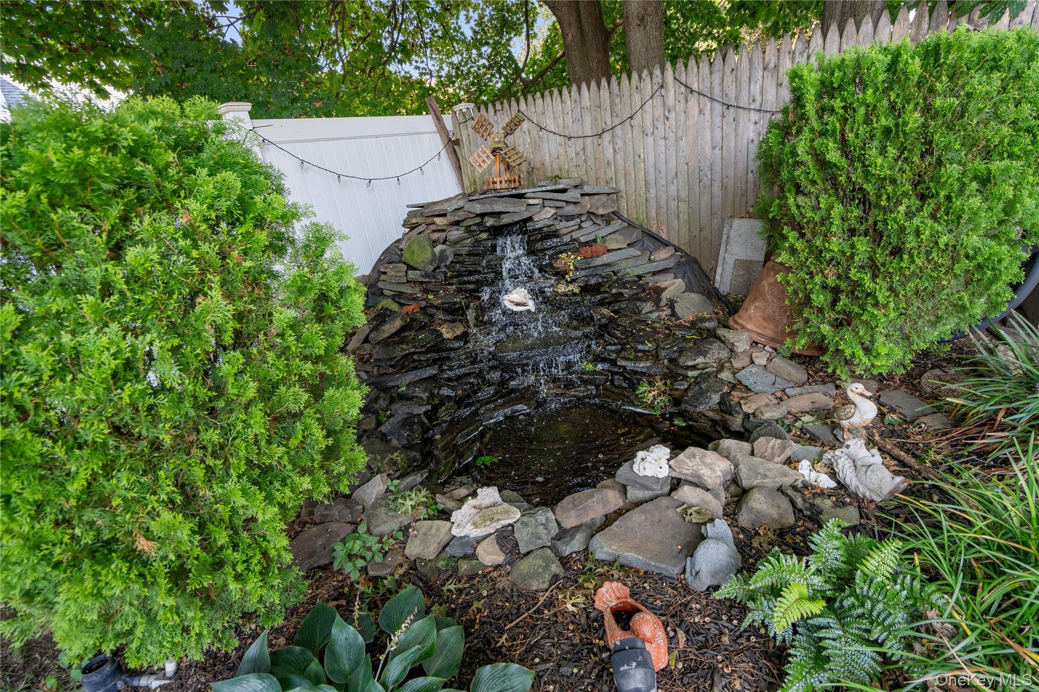 14 Mayfair Lane – For Sale photo 41