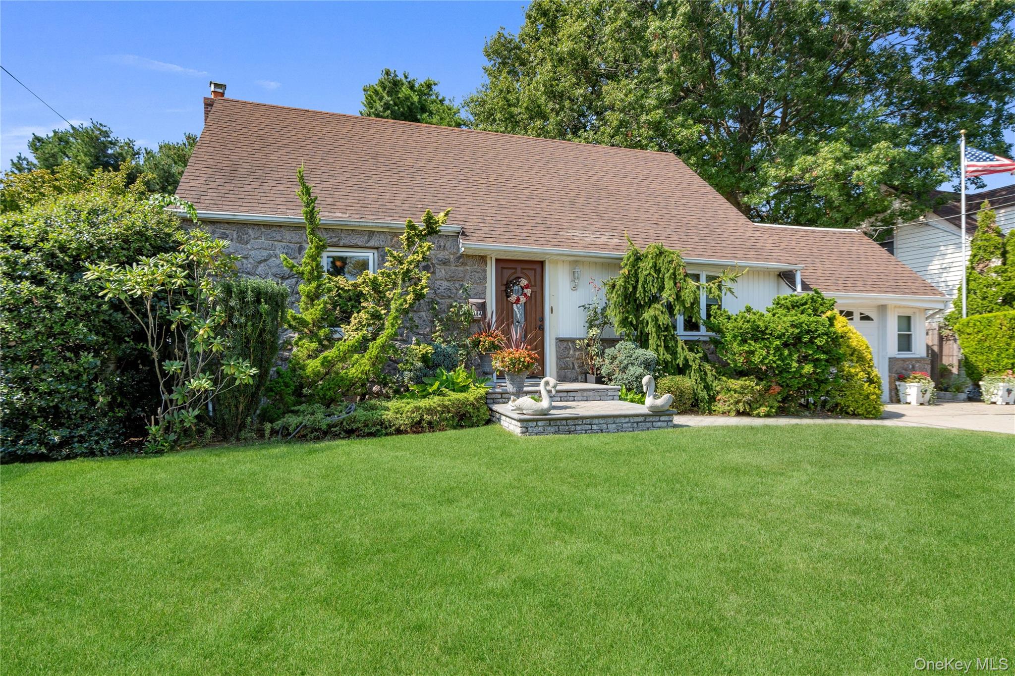 14 Mayfair Lane – For Sale photo 9