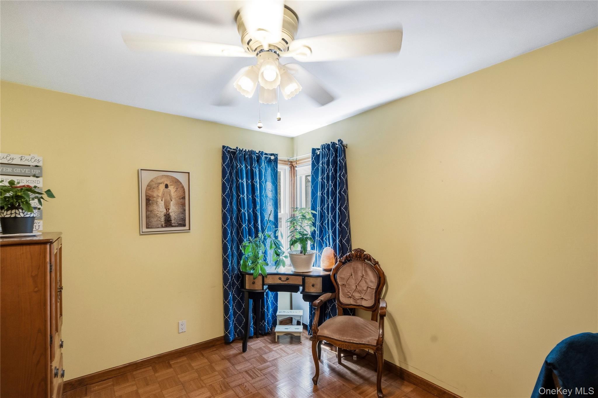 14 Mayfair Lane – For Sale photo 27