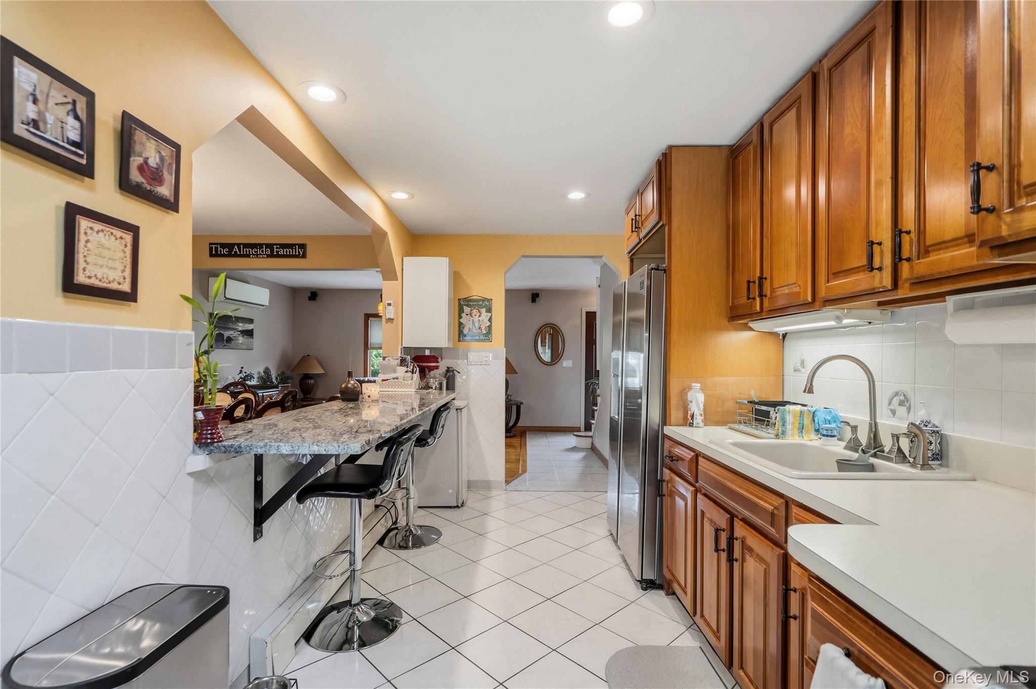14 Mayfair Lane – For Sale photo 18