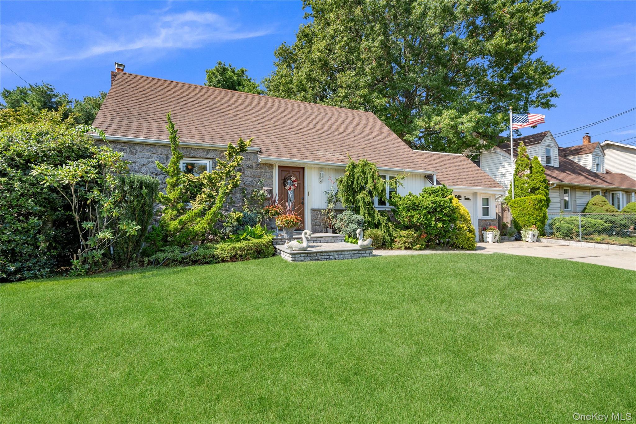 14 Mayfair Lane – For Sale photo 8