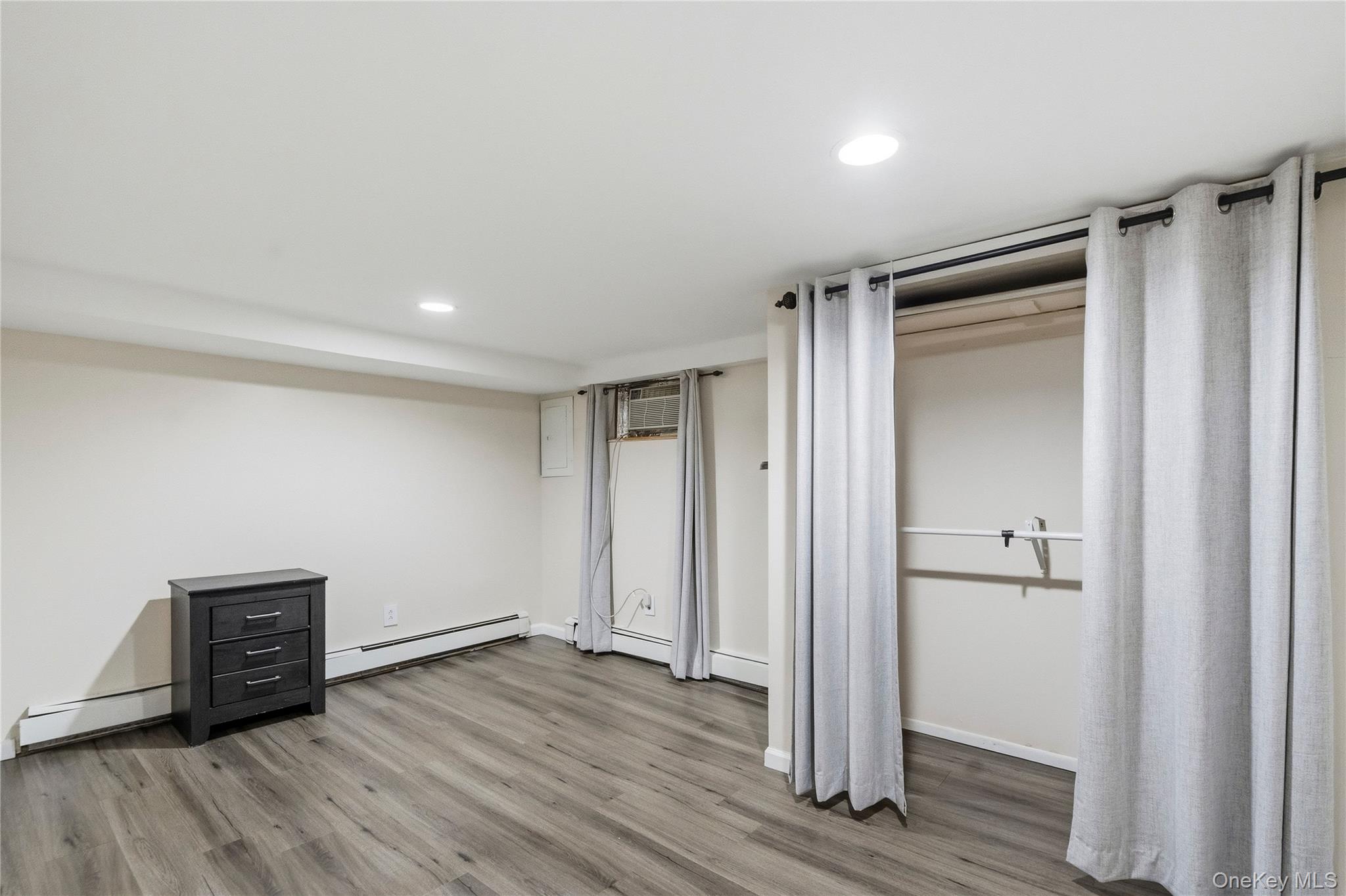 14 Mayfair Lane – For Sale photo 30