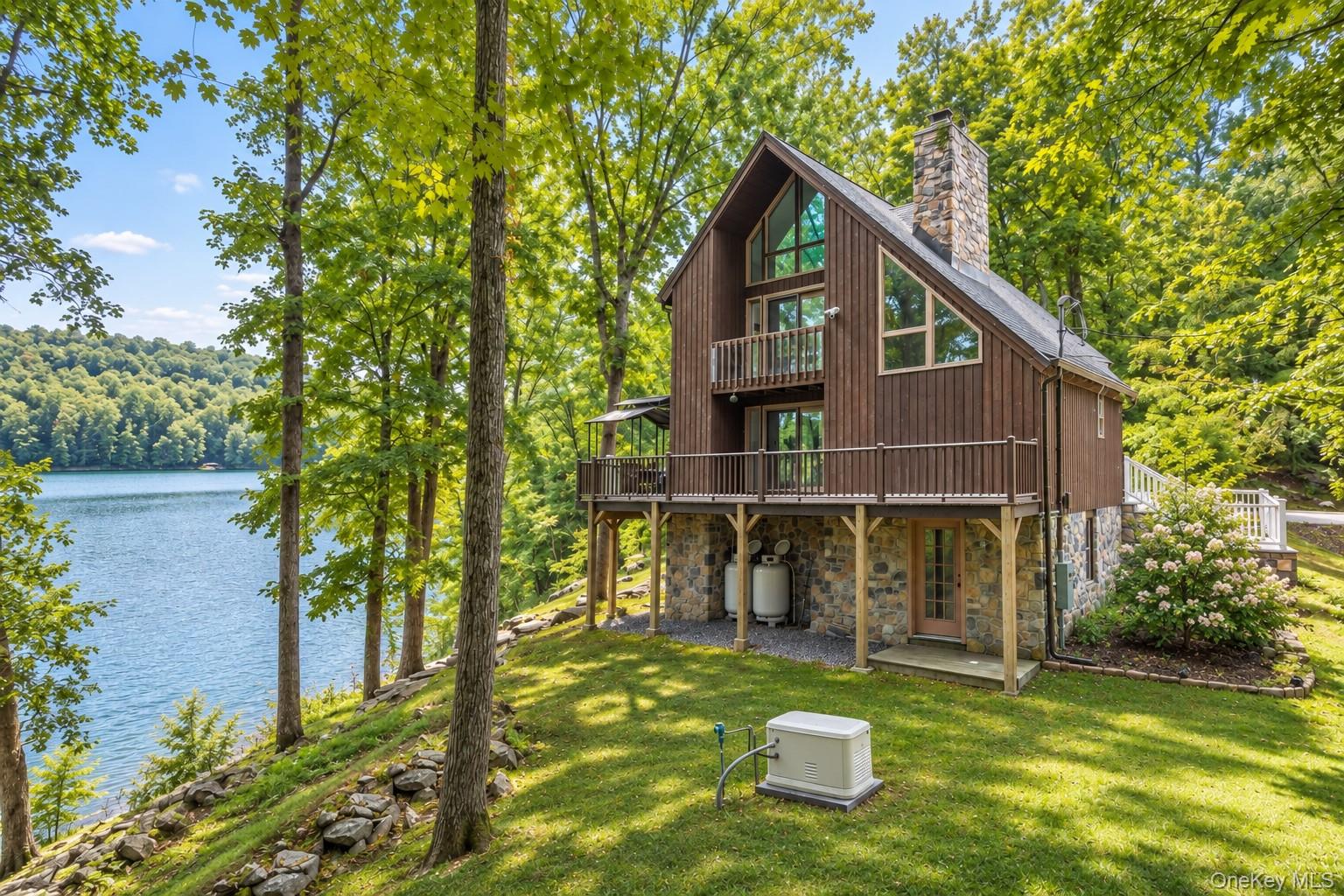 17 Tiger Trail W – For Sale
