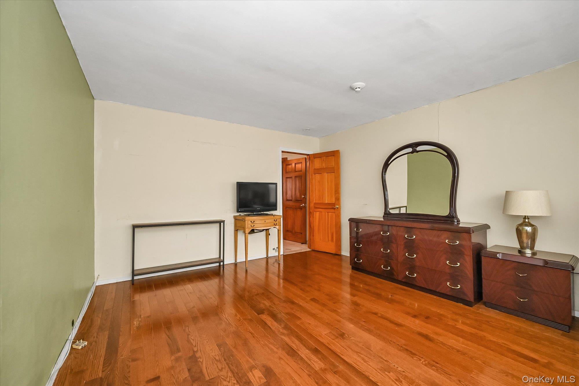 149-11 16th Road – For Sale photo 12