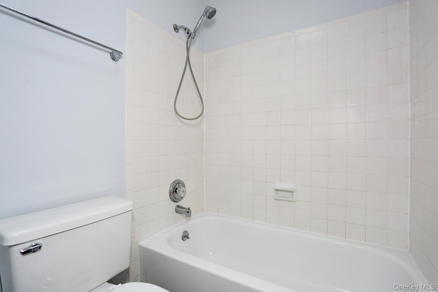 161 Treetop Circle, Unit 161 photo 27