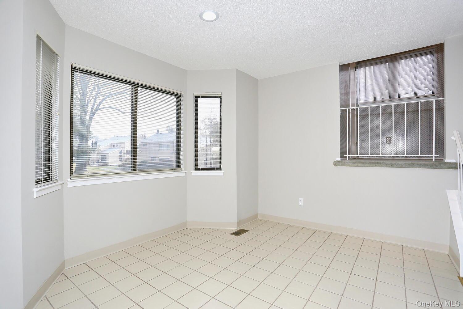 161 Treetop Circle, Unit 161 photo 16