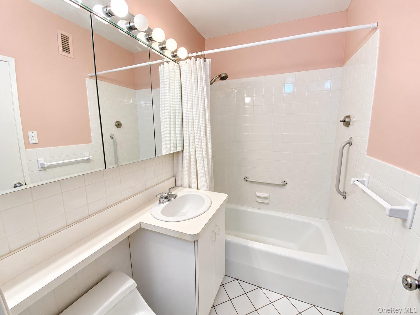 27010 Grand Central Parkway, Unit 10S photo 17