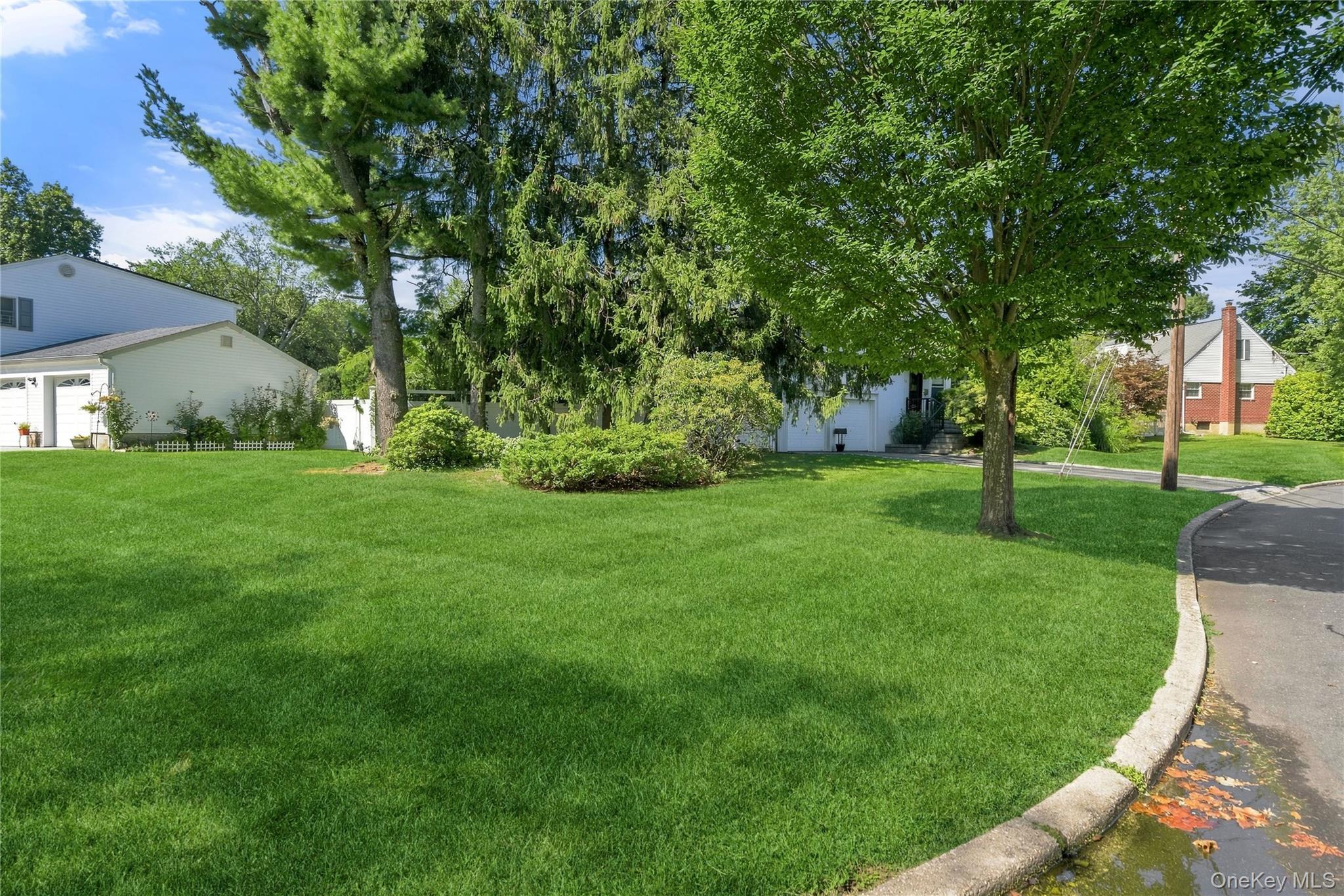19 W Farms Lane – For Sale photo 31