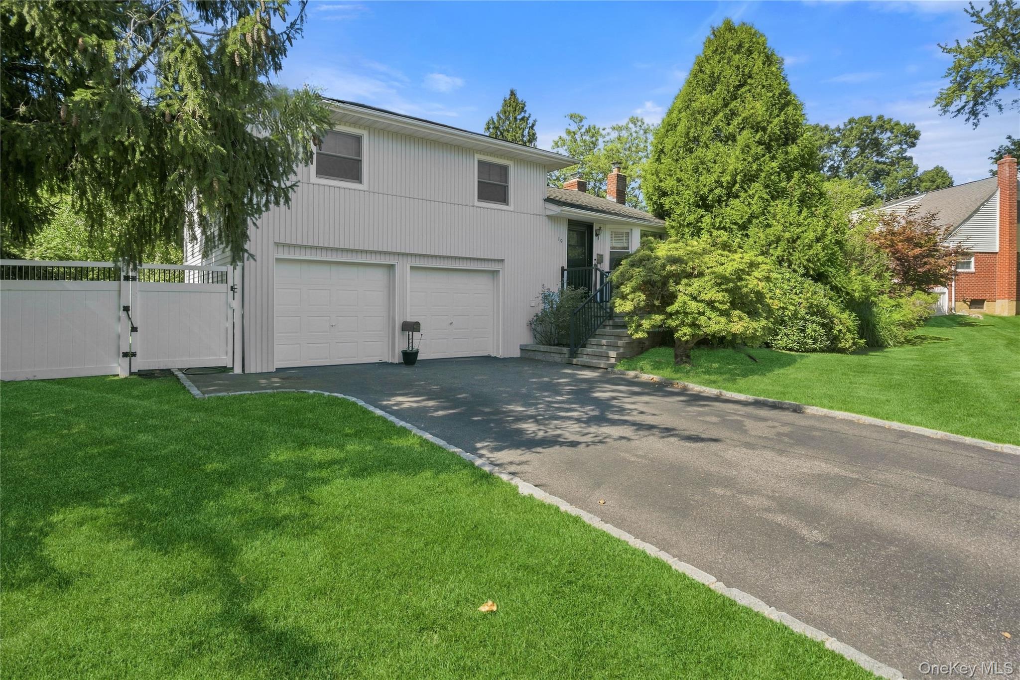 19 W Farms Lane – For Sale photo 3