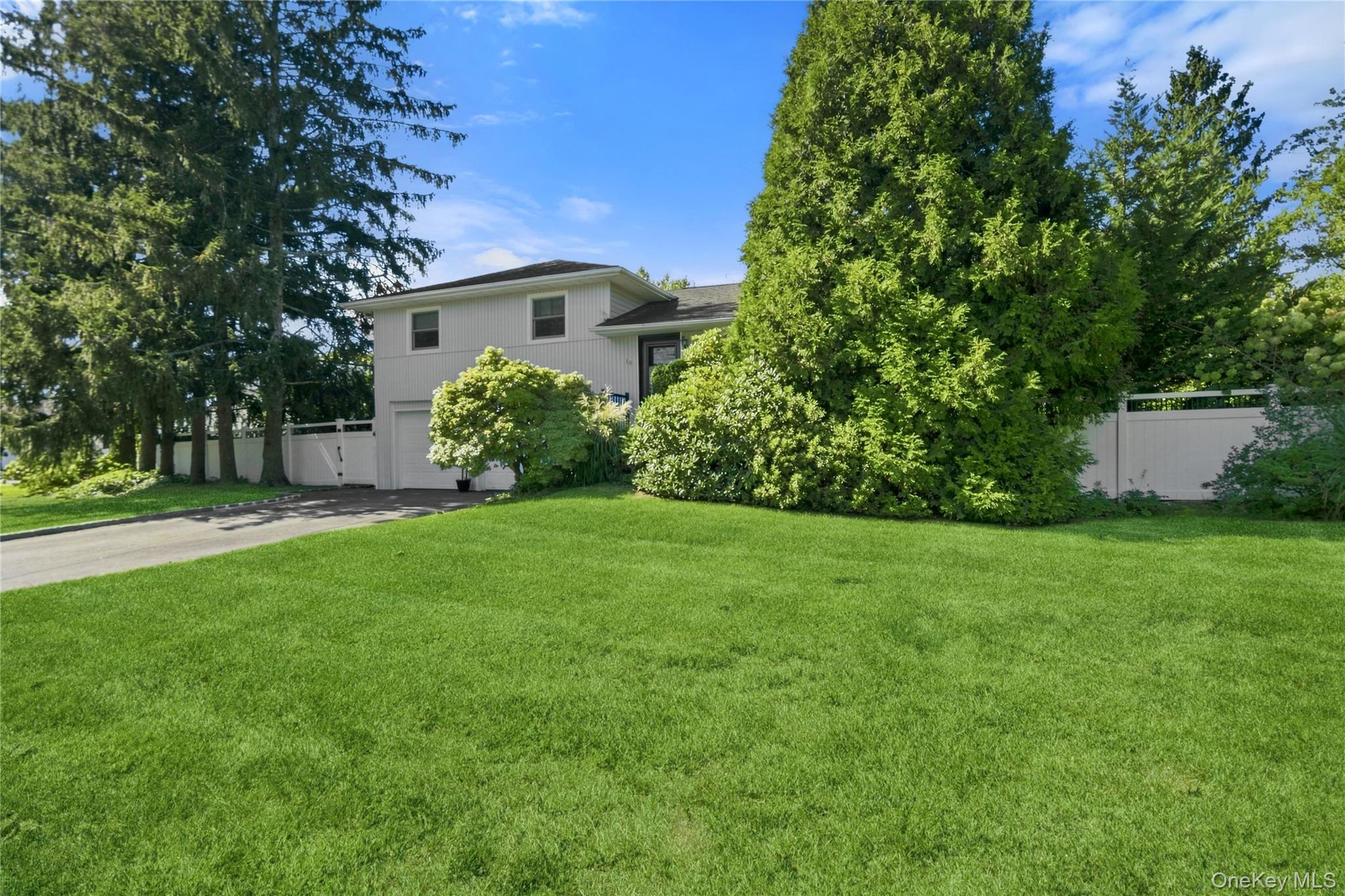 19 W Farms Lane – For Sale photo 2