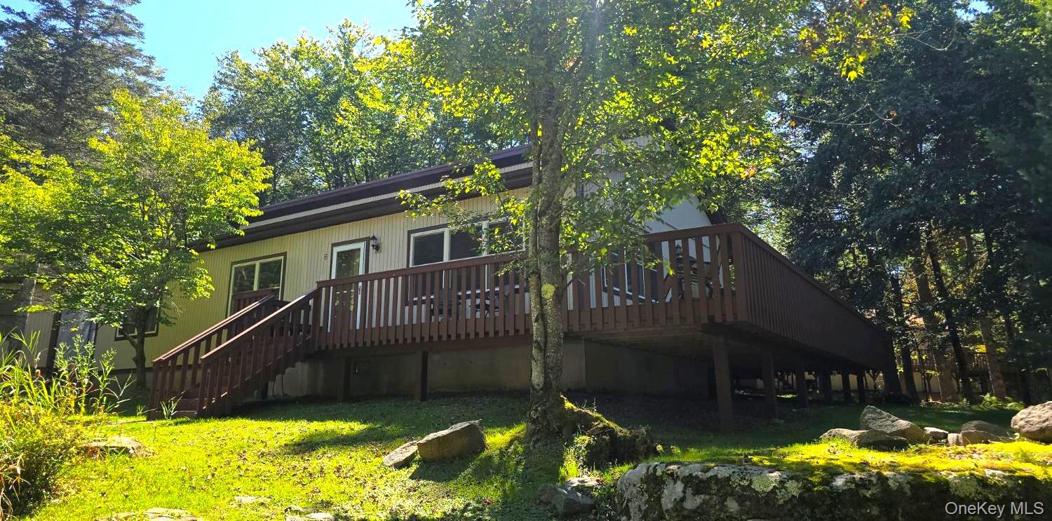 6 Bristol Lane – For Sale