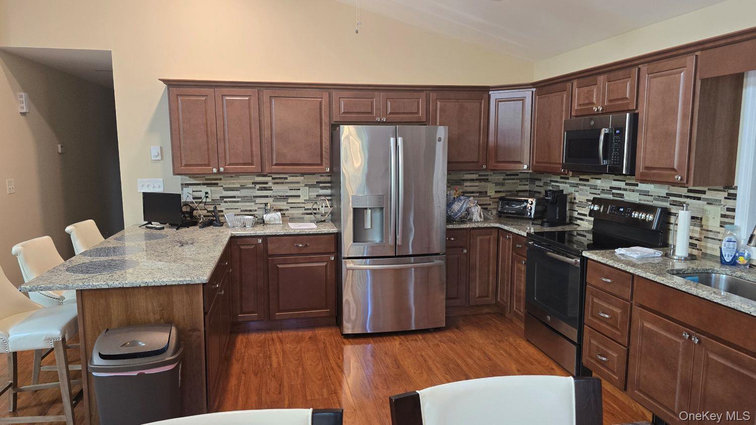 6 Bristol Lane – For Sale photo 6