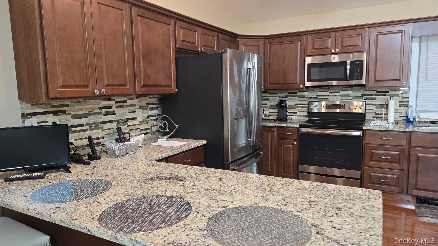 6 Bristol Lane – For Sale photo 5