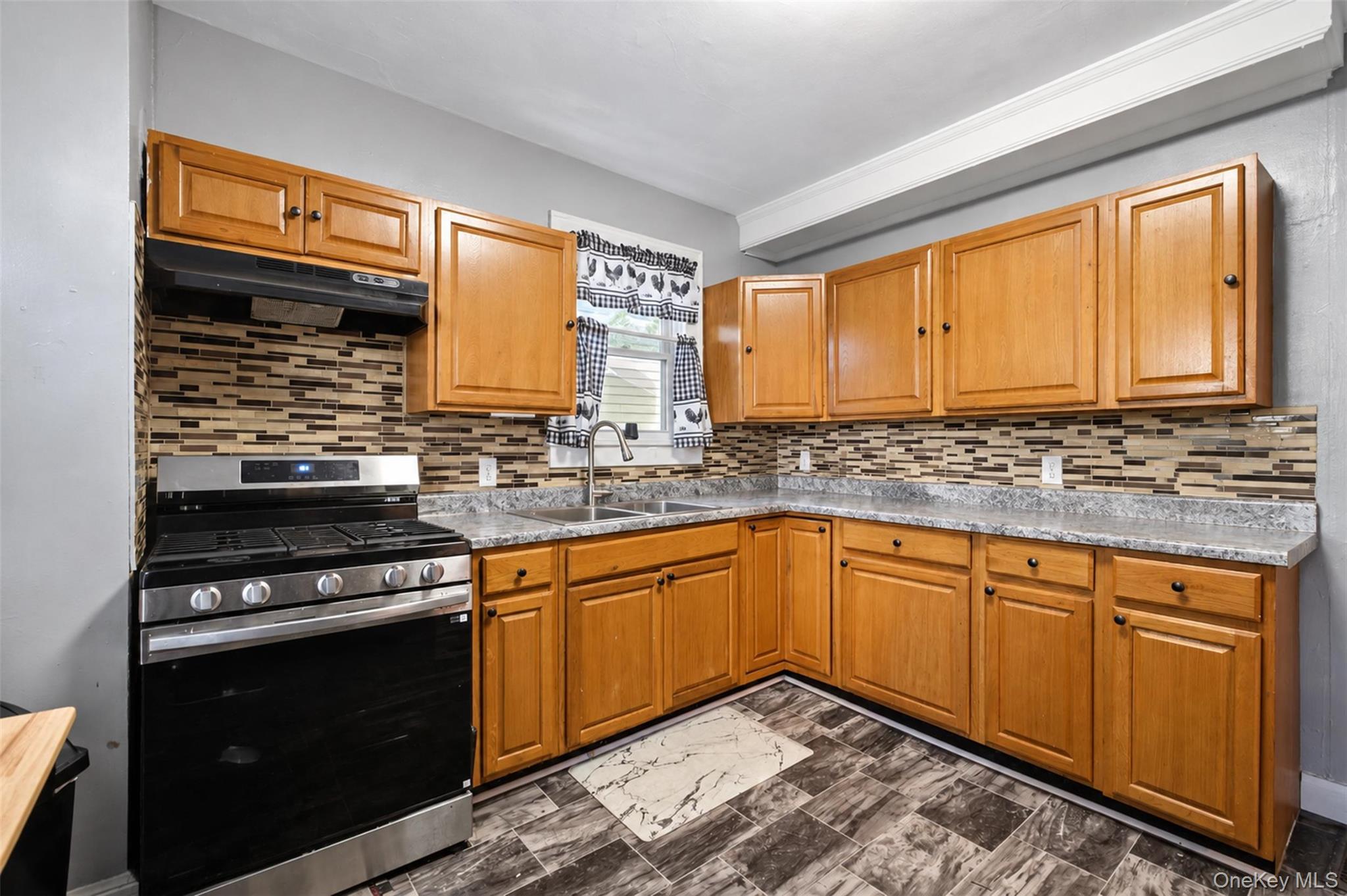 105 Fowler Street – For Sale photo 5